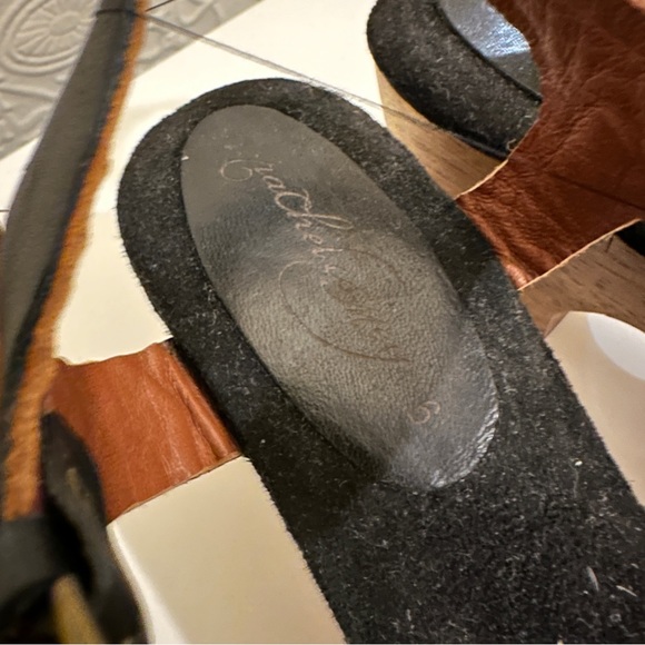 Rachel Comey Platform Sandal Clogs, Black with Buckle Detail, Size 6 - Picture 6 of 7